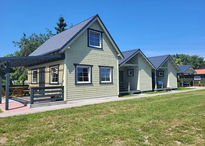 7 Osobowy Pietrowy Nyaraló *